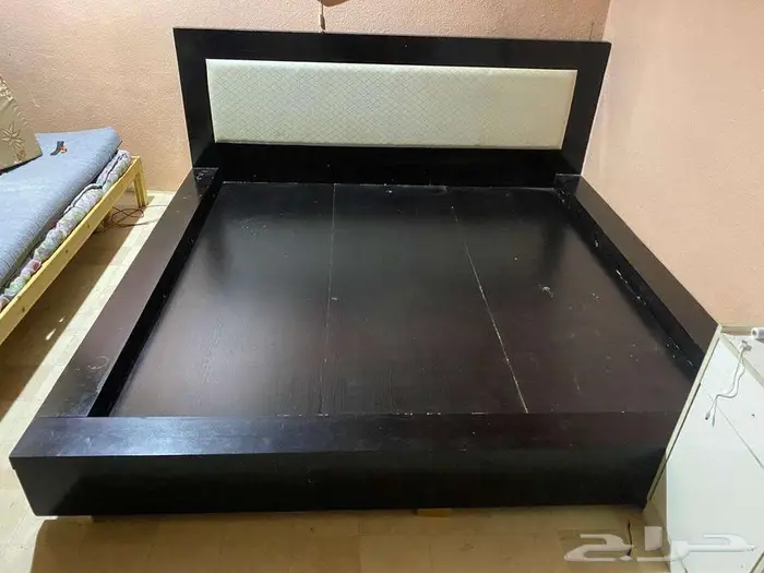 سرير دبل كبير 100 ريال 0
