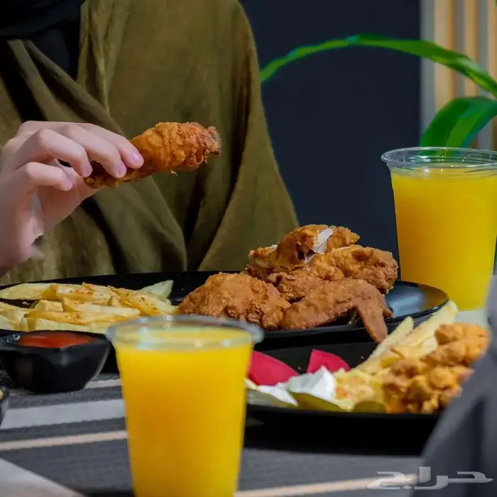 محتوى سوشال ميديا شهري ب 1300 ريال تصوير تصميم فيديو صور 3