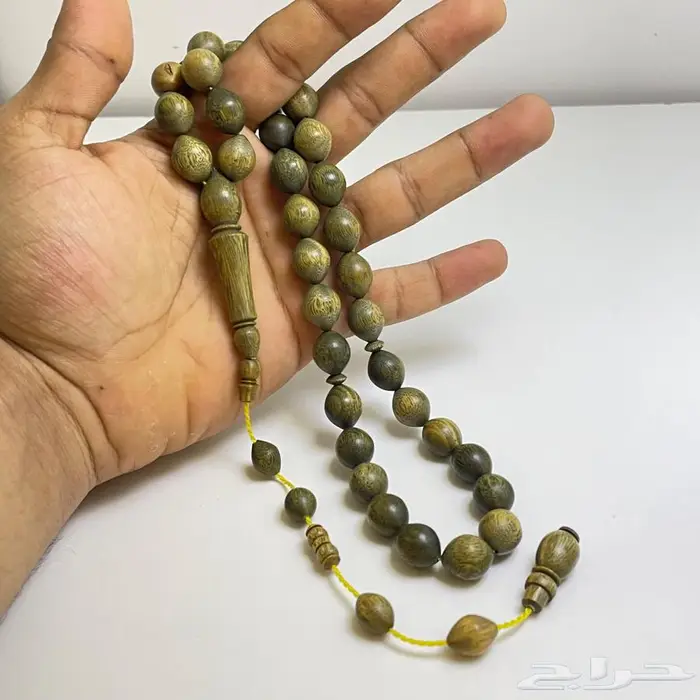 سبحة خشب الصندل الاخضر 1