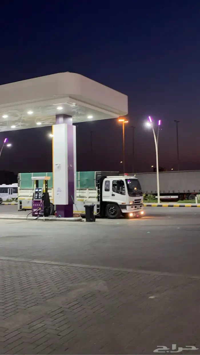 لوري 7متر 0