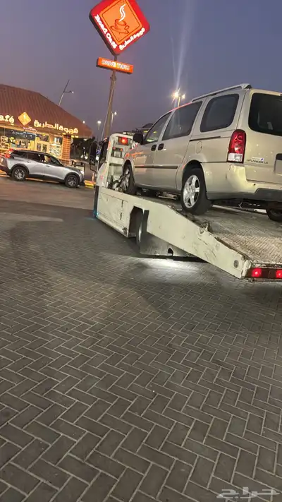 سطحه من خميس مشيط إلى الرياض او الدمام 0