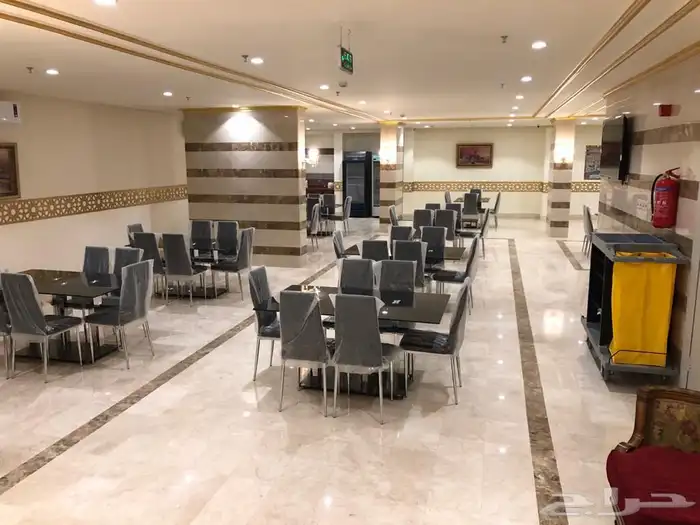 للبيع فندق في العزيزية الجنوبيه 6