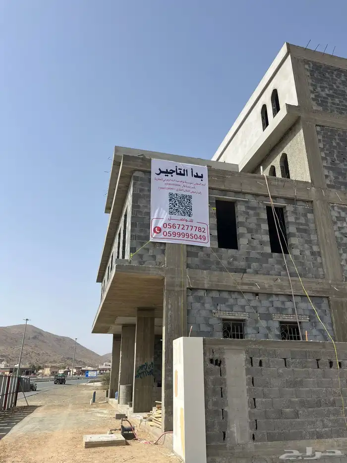 عمارة للإيجار بكامل في بهر مقابل الكلية التقنية 1