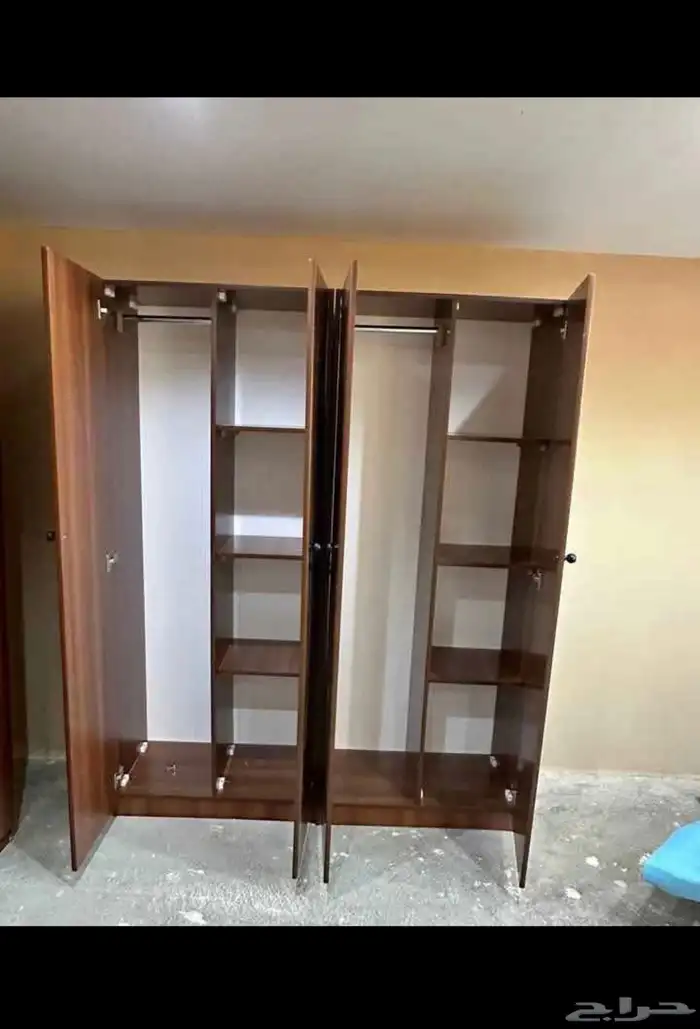 تتوفر الخزائن والسرير بأفضل جودة 1