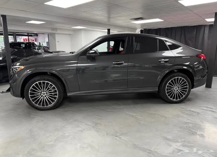 تم البيع  2024 GLC 300 Coupe كوب 1