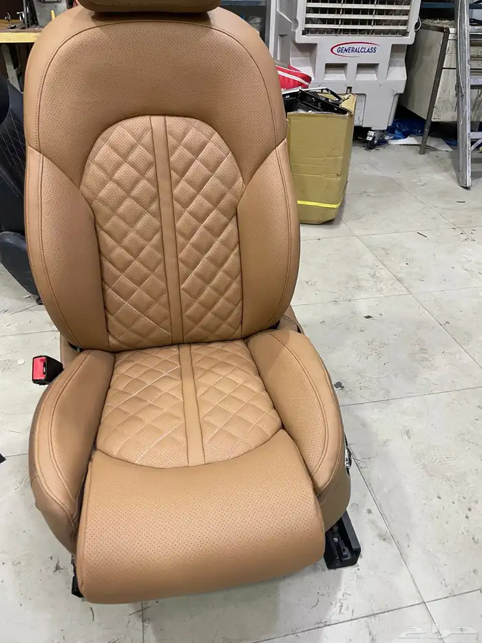 اودي كرسي ... فك تنجيده الوكاله وتركيب نفس الوكاله 4