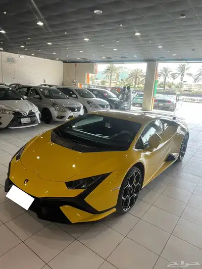 اجار لامبورجيني 2023 هوراكان اصفر 1
