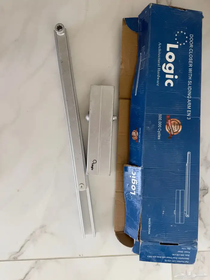 دفاش باب المنيوم وخشب جديد 0