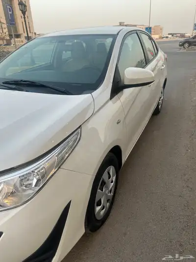 ياريس 2020 ماشي 67000 بدي وكالة 4