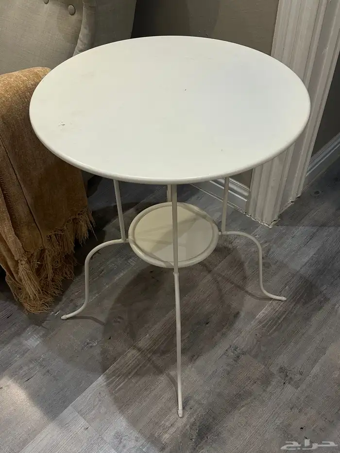 طاوله جانبيه بيضاء 0