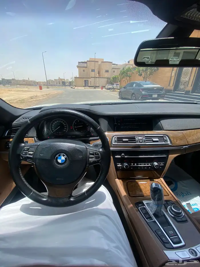 بي ام الفئه السابعه 2012 منوه المستخدم 740i 5
