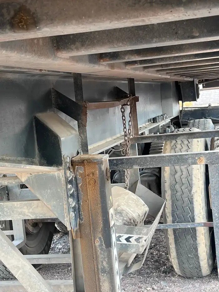 سندوق قلاب للبيع 2015 2