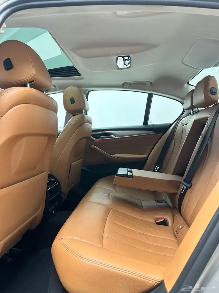 بي ام دبليو 2020 ( 520i ) 7