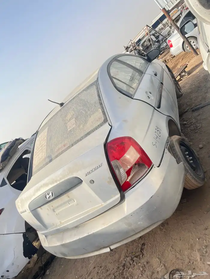 للبيع قطع غيار اكسنت 2010 تشليح 7