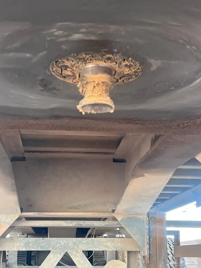 سندوق قلاب للبيع 2015 0