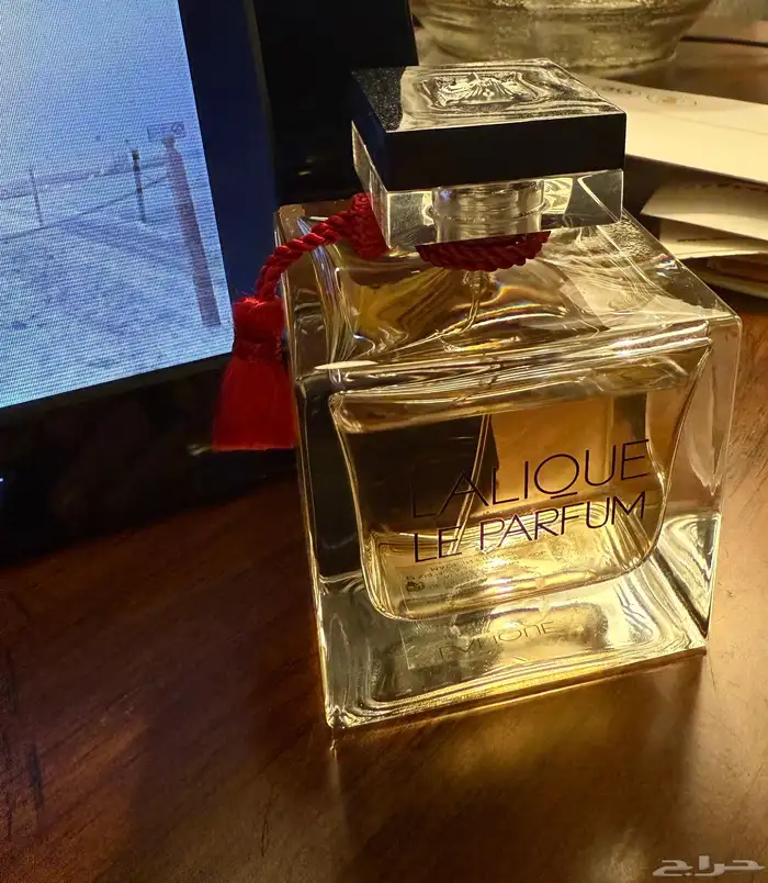 عطر نسائي 0