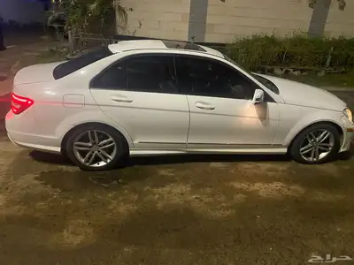 مرسيدس C300 4MATIC 2013 2