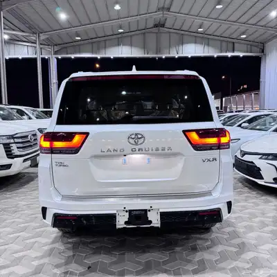 لاند كروزرVxr بريمي 2025 19