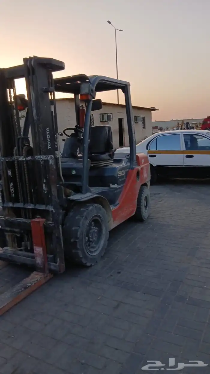 تاجير رافعه شوكيه 1