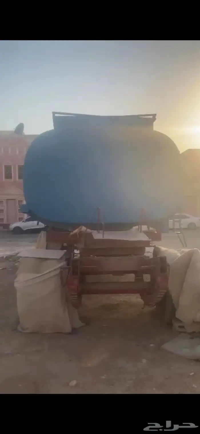 قلص وتانكي وايت 5