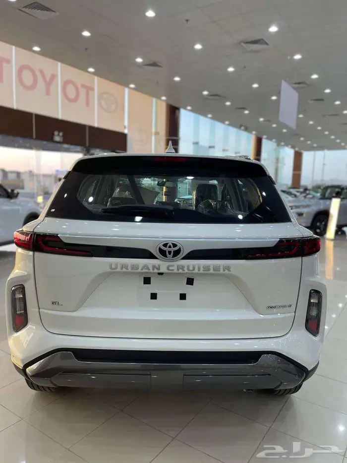 تويوتا اوربان كروز 2025 5