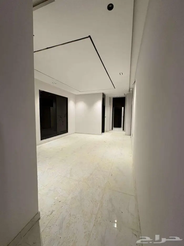 للبيع دور علوي في فيلا بحي بدر   عرض رقم H973 3