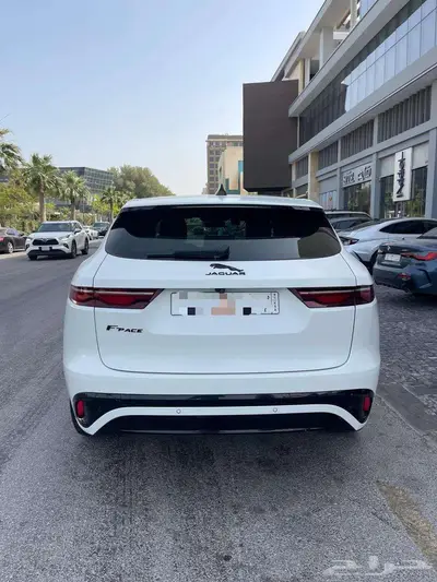 2022 جاكوار اف-بيس ار دايناميك 4