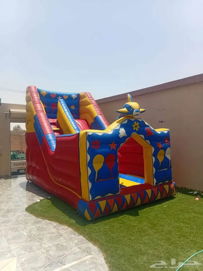 ملعب صابوني نطيطات زحاليق مائيه 3