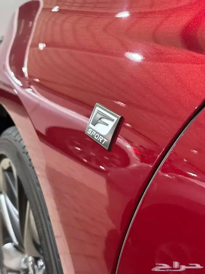 لكزس ES350 F sport 2019 فل كامل شبه الجديد ممشى 8000 8