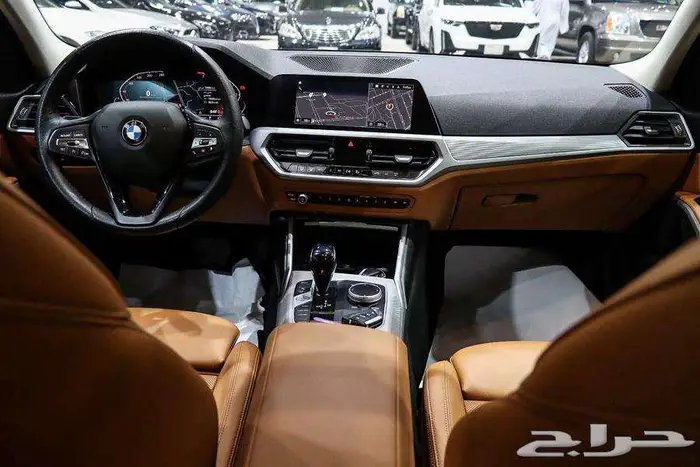 بي ام دبليو 320i موديل 2022 4