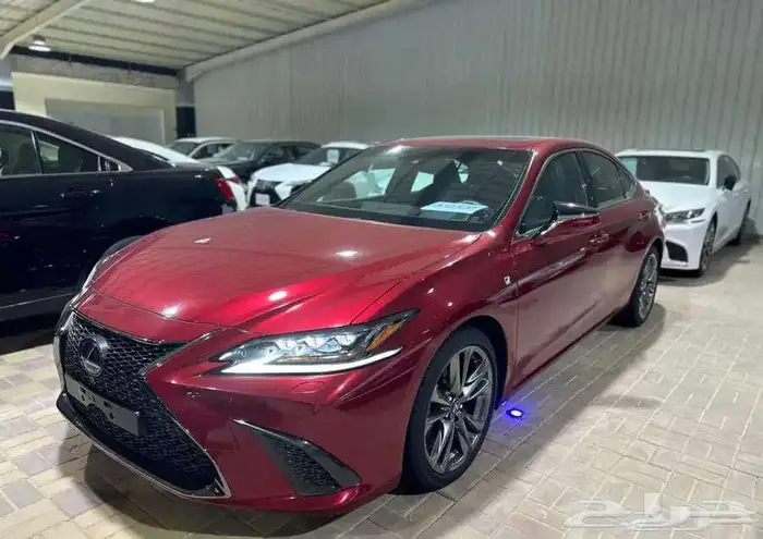 لكزس ES350 F sport 2019 فل كامل شبه الجديد ممشى 8000 0