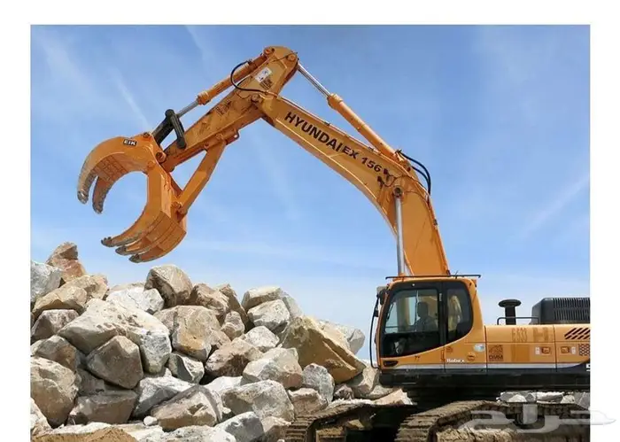 Excavators Short Boom and Long Boom available for Rent 2