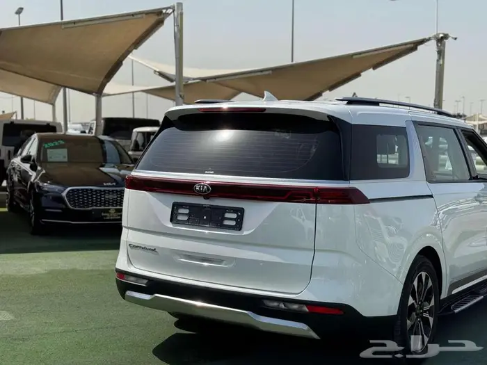 - KIA carnival حالة ممتازة -2021- 21