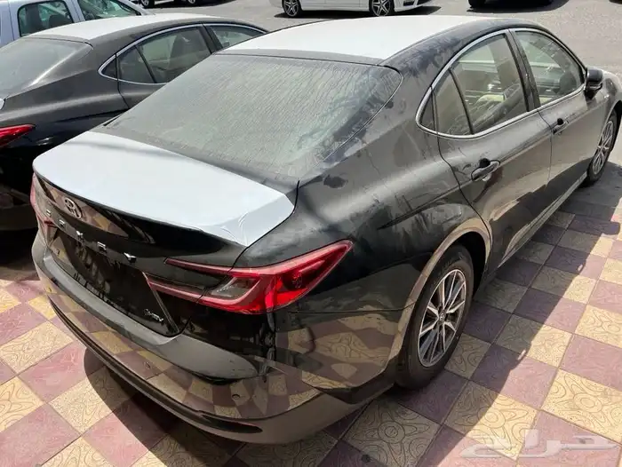 كامري Eهايبرد 2025 ب110الالف 1