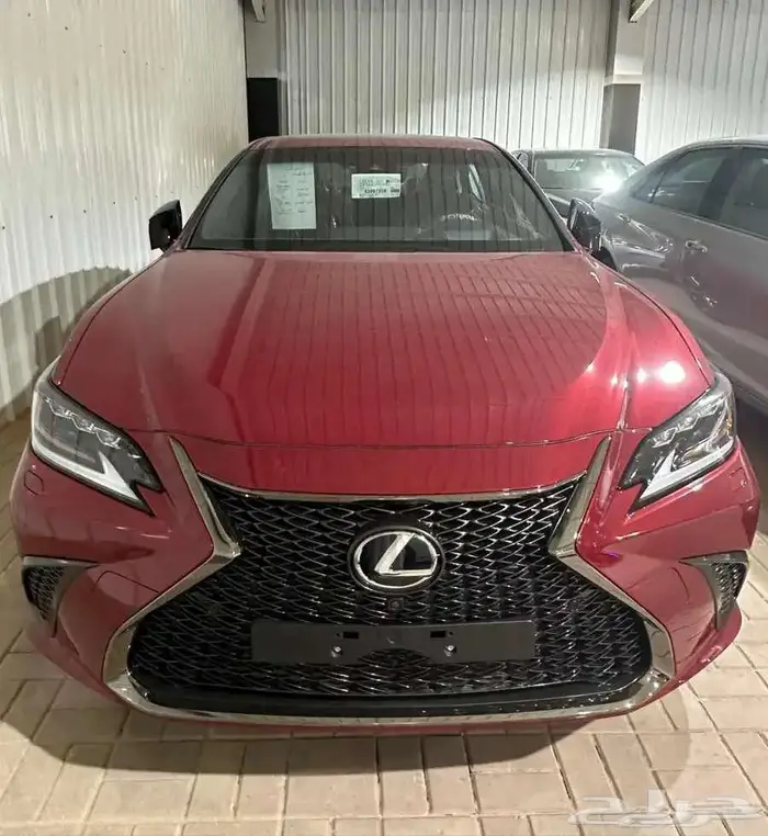 لكزس ES350 F sport 2019 فل كامل شبه الجديد ممشى 8000 5