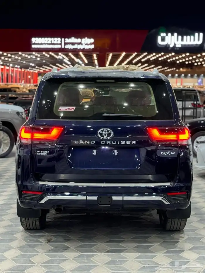 لاندكروزر ( 3 ) كحلي 2024 ديزل اقل سعر ( 264الف ) 3