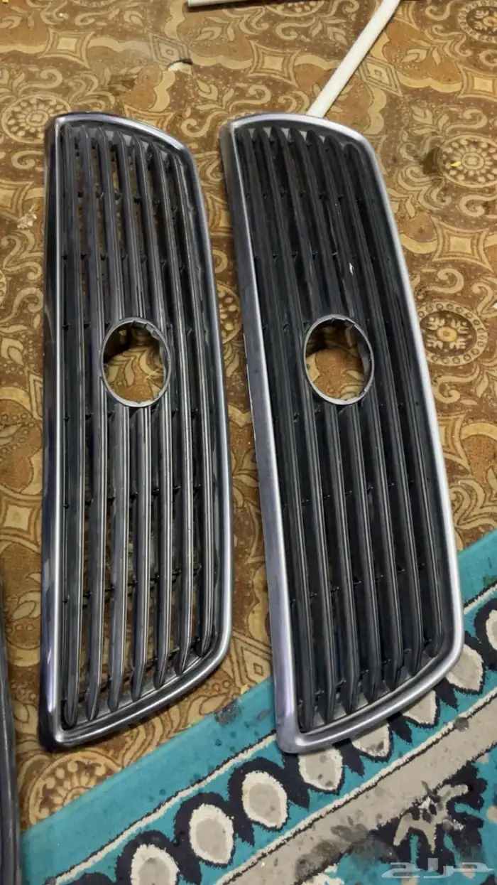 سلام عليكم اعرض لكم قطع لكزس LS 0
