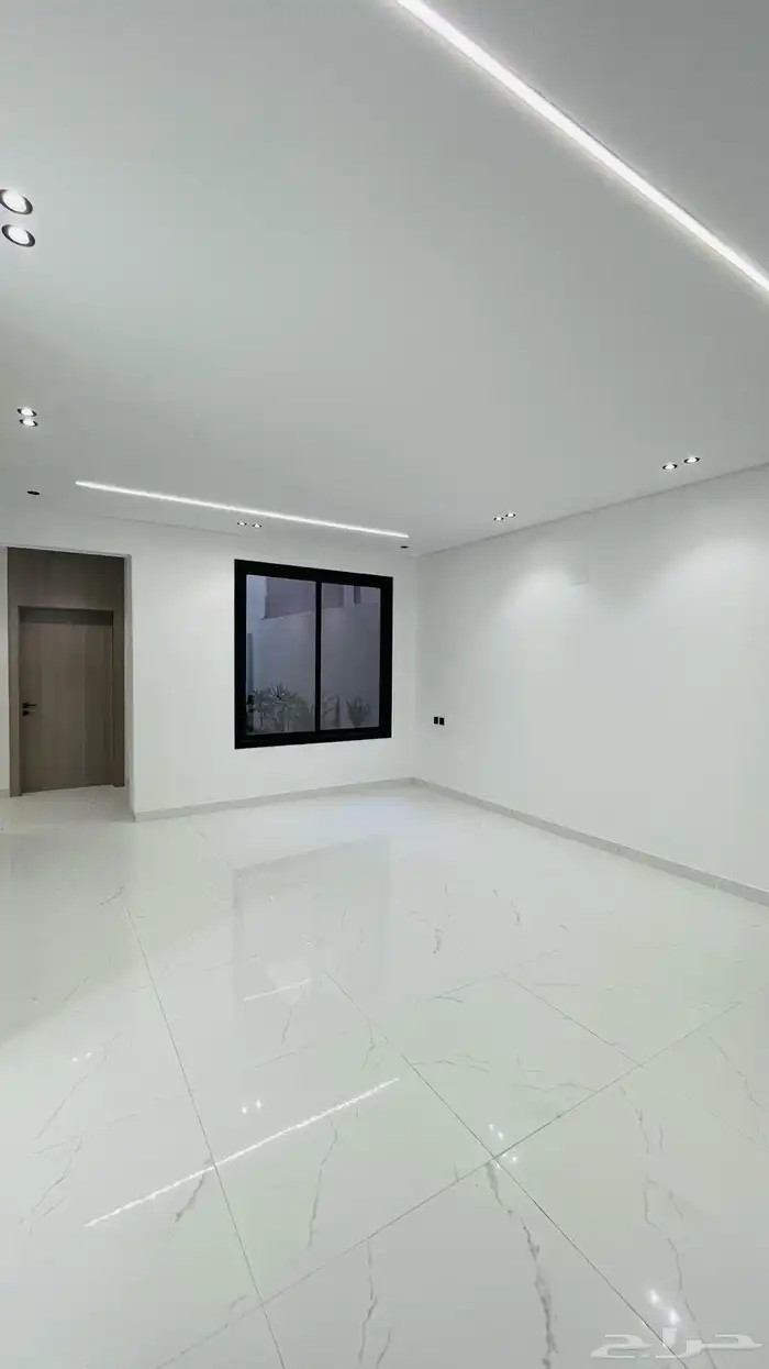 للبيع فيلا مستقله ابها المحاله بديوانيه في الحوش 6