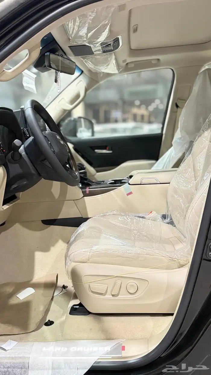 صالون لاندكروزر GXR L4 2025 بنزين سعودي اصفار بطاقة 20