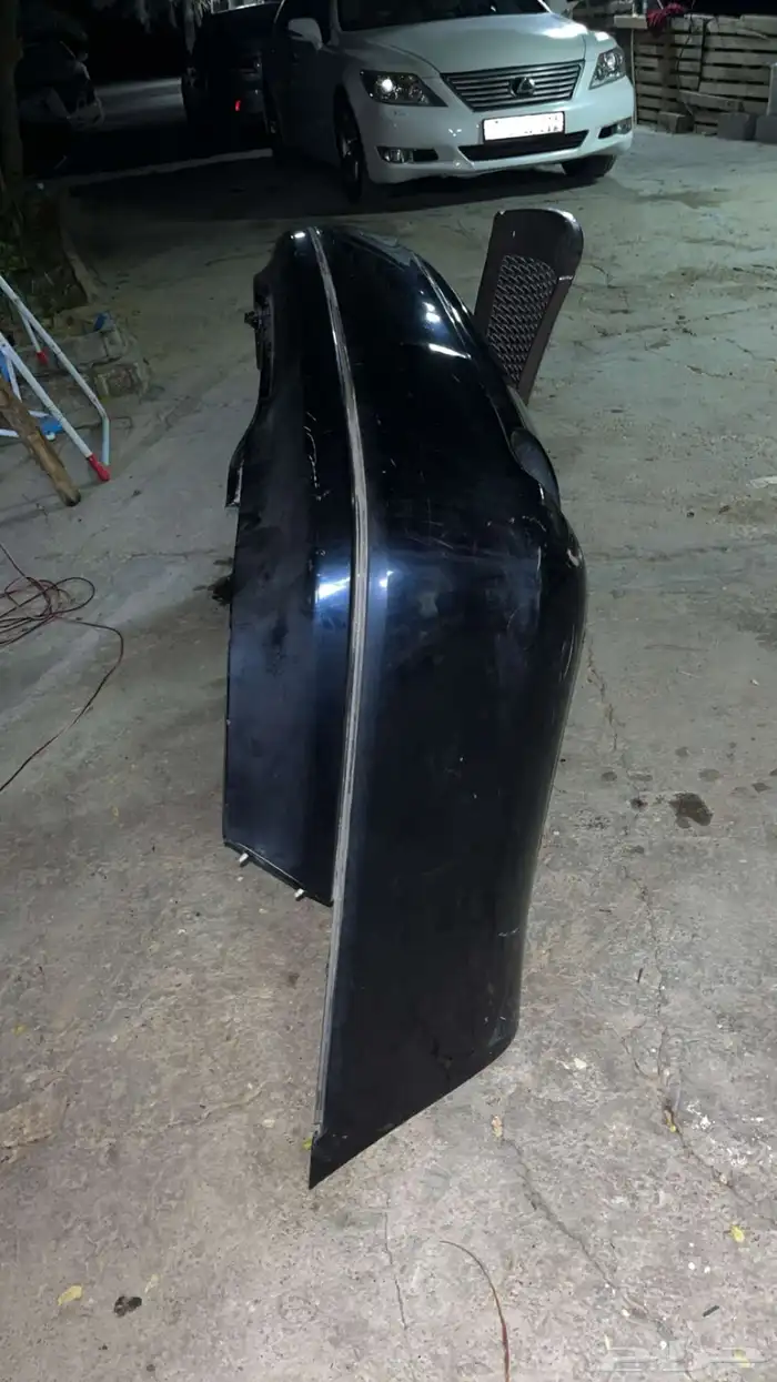 سلام عليكم اعرض لكم قطع لكزس LS 2
