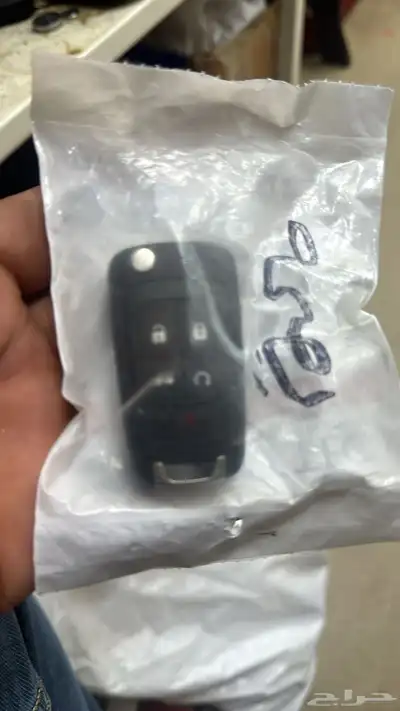محل مفاتيح جده برمجة ريموت بصمه 8