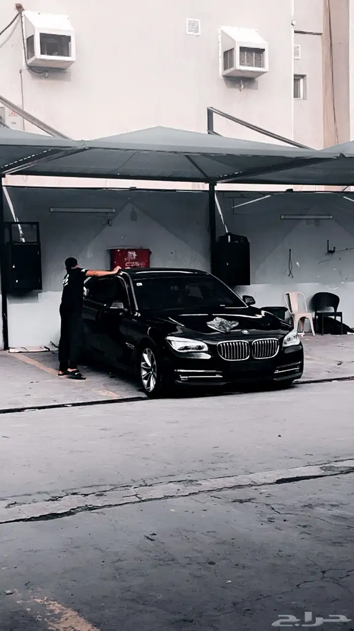 بي ام دبليو 740 7