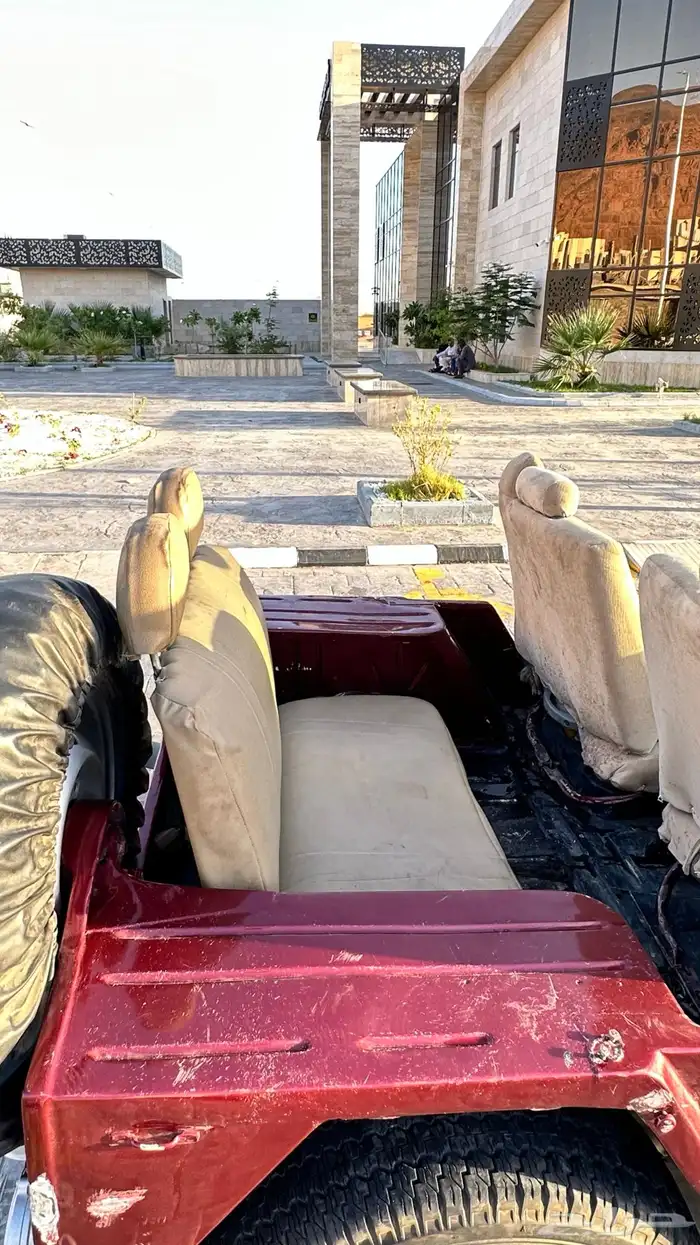 للبيع جيب يرو 6