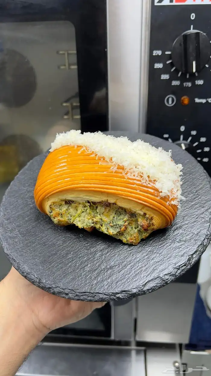 أنا شيف حلواني غربي مخبوزات فرنسية متواجد في الرياض 10