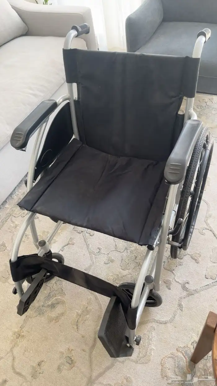 عربية مقاس 22 شبه جديده 0