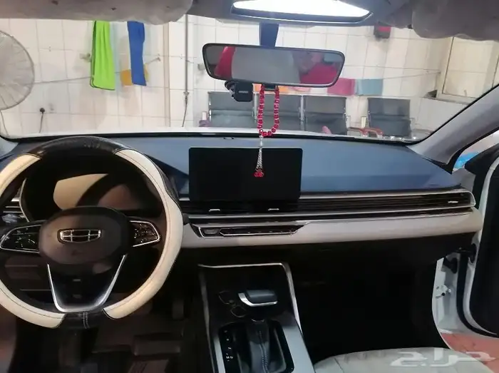 جيلي امجراند 5