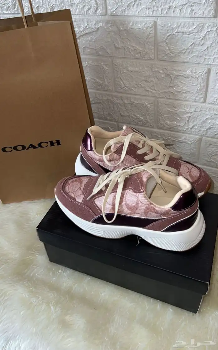 حذاء coach نسائي 0