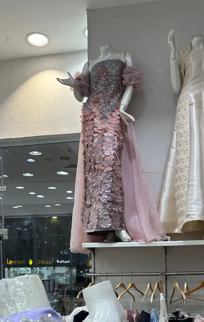 فستان للبيع 1