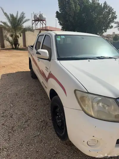 للبيع هيلوكس 2011 0