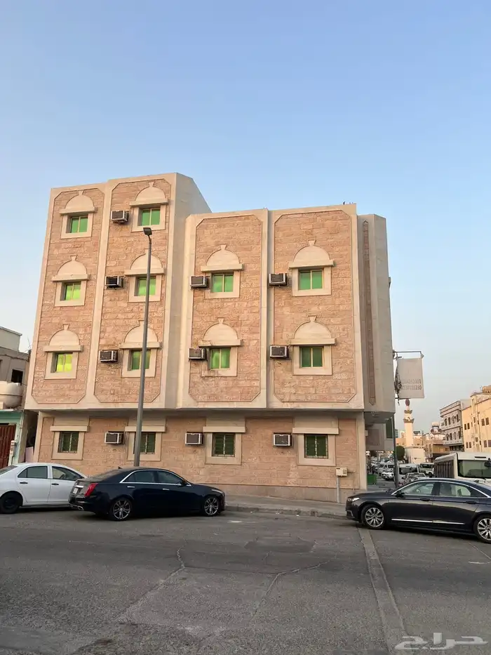 عمارة سكنية زاويه الثقبة 1